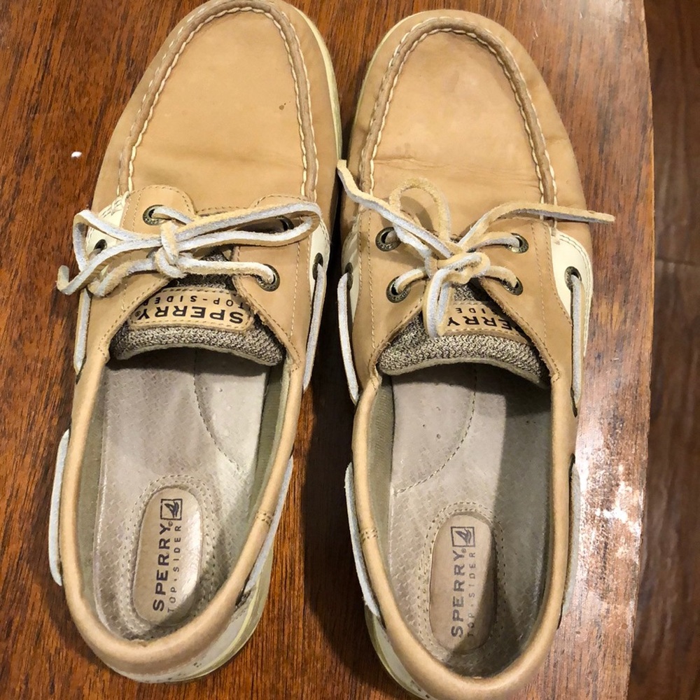 Women’s sperrys